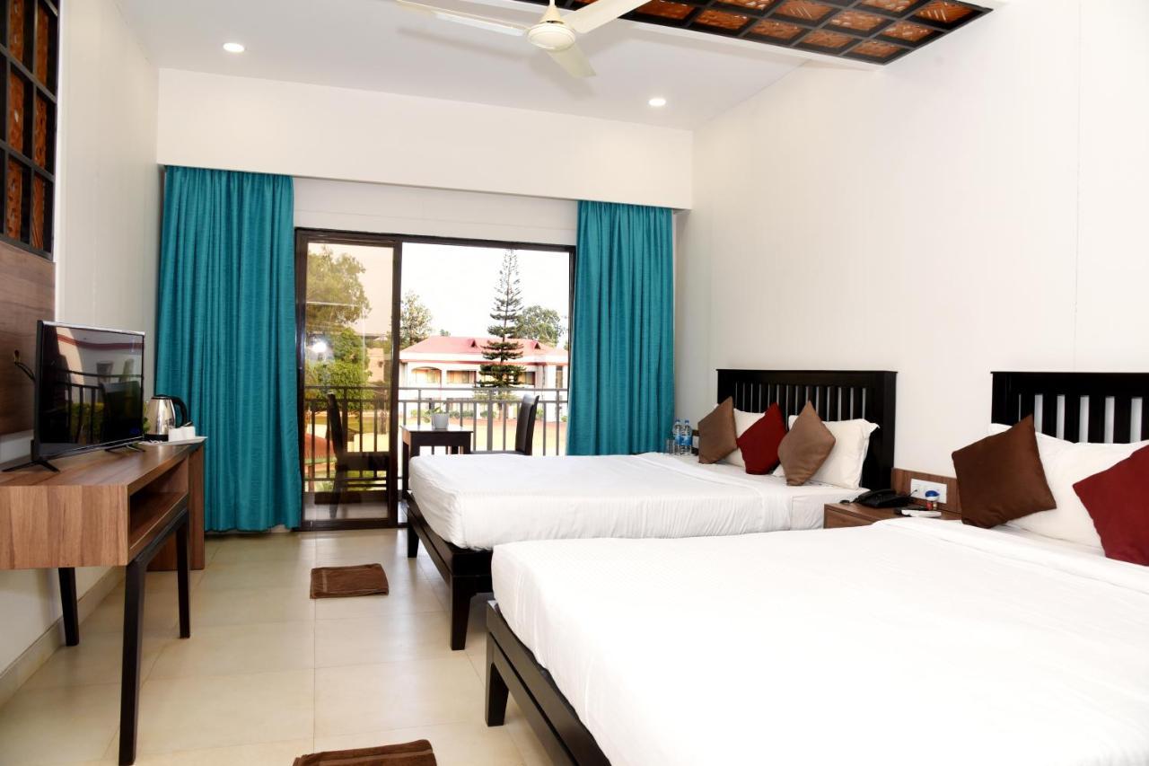 Aveda Blue Country Resort Panchgani Ngoại thất bức ảnh