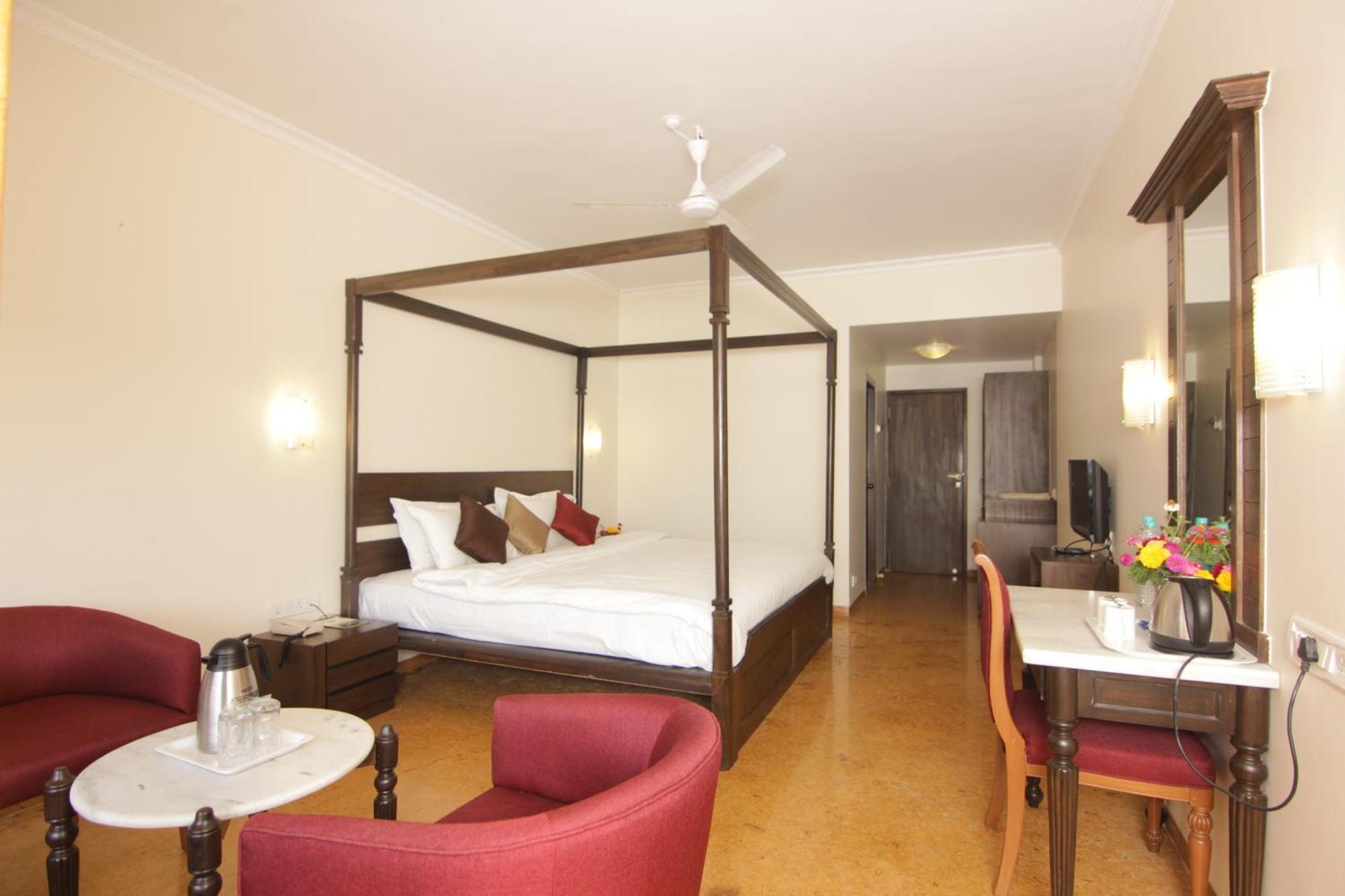 Aveda Blue Country Resort Panchgani Ngoại thất bức ảnh