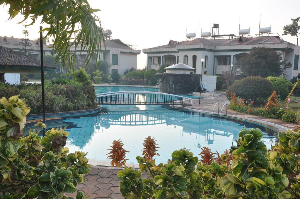 Aveda Blue Country Resort Panchgani Ngoại thất bức ảnh