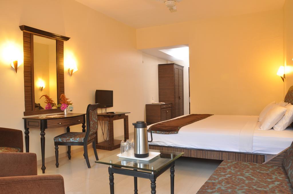Aveda Blue Country Resort Panchgani Ngoại thất bức ảnh