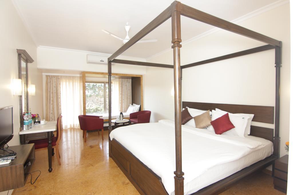 Aveda Blue Country Resort Panchgani Ngoại thất bức ảnh