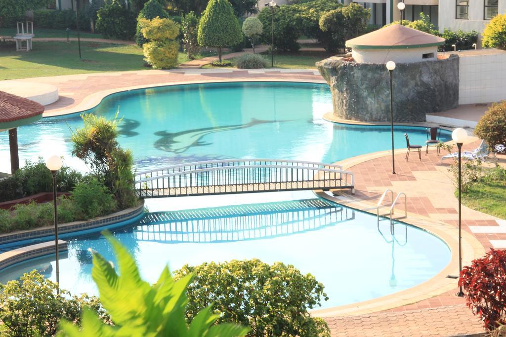 Aveda Blue Country Resort Panchgani Ngoại thất bức ảnh