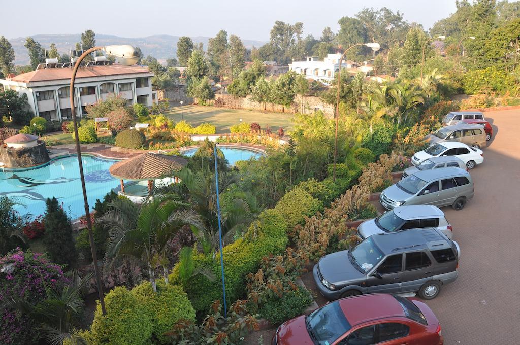Aveda Blue Country Resort Panchgani Ngoại thất bức ảnh